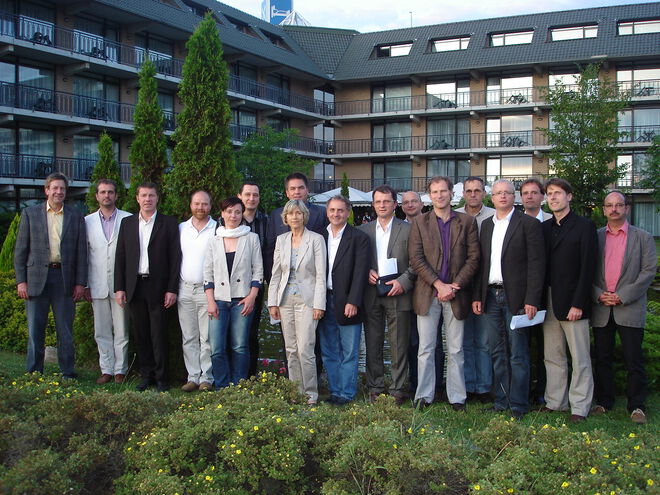Gruppenfoto der Gründungsmitglieder aus dem Jahr 2009